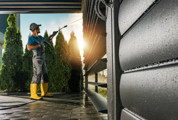 Best Fence Pressure Washing  in Saukville, WI