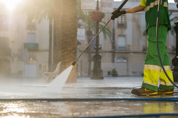 Best Commercial Pressure Washing  in Saukville, WI